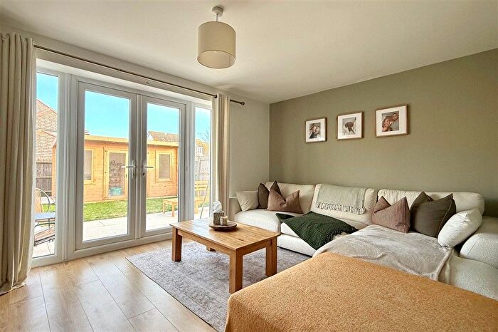 3 Bedroom End Terrace House For Sale In Aurum Close, Whitstable, Kent, CT5