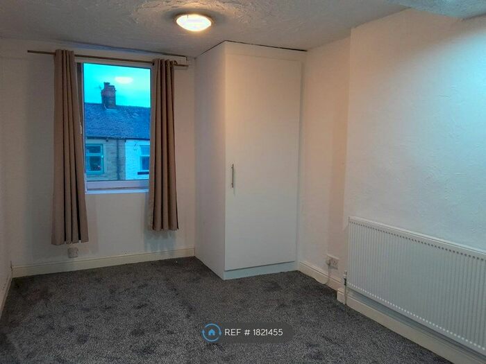 1 Bedroom Detached House To Rent In Burnley Road, Colne, BB8