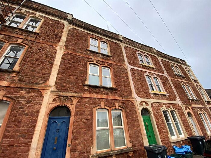 6 Bedroom Terraced House To Rent In B Alexandra Park, Redland, BS6