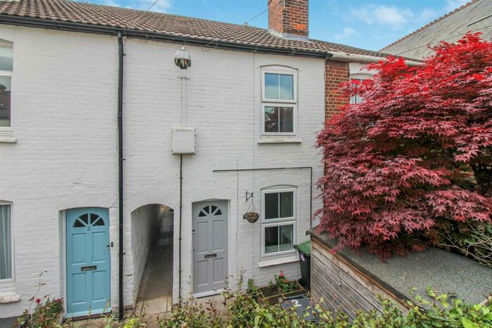 2 Bedroom Terraced House To Rent In West Street Place, Salisbury, SP2