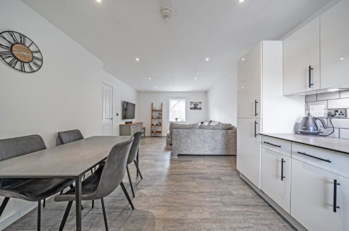 2 Bedroom Apartment For Sale In Isabel Drive, CM22