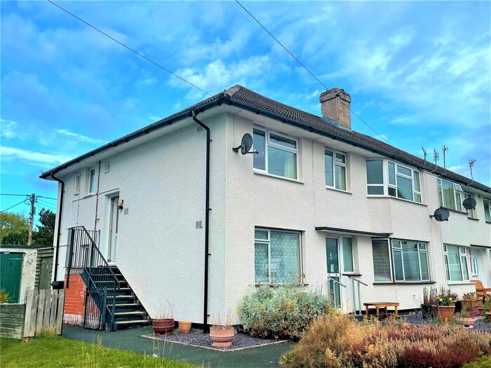 2 Bedroom Flat To Rent In Gwaelod Y Bryn, Llanidloes, Powys, SY18