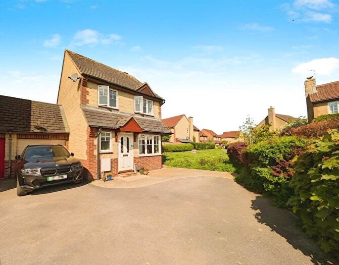 3 Bedroom Detached House For Sale In Ross Close, Chipping Sodbury, Bristol, BS37