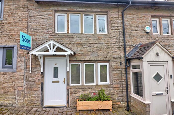2 Bedroom Cottage For Sale In Lane Head Road, Oldham, OL4