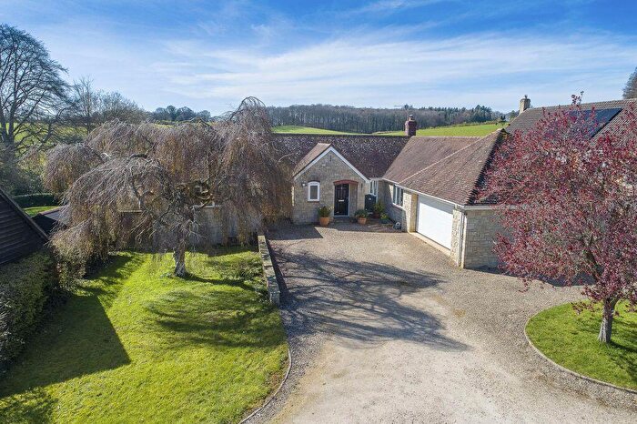 3 Bedroom Detached House For Sale In Holt Lane, Teffont Evias, SP3