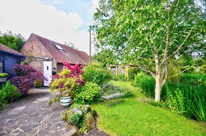 1 Bedroom Garage / Parking To Rent In Clump Pond Cottage, Princes Lane, Lee Common, Great Missenden, Buckinghamshire, HP16
