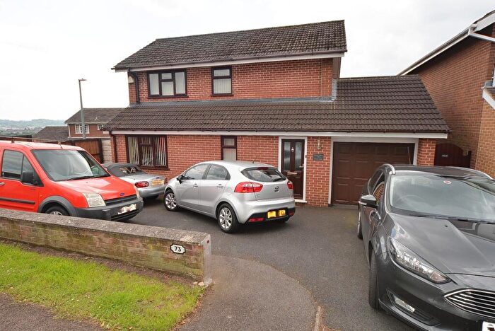 3 Bedroom Detached House For Sale In Field Lane, Burton-On-Trent, DE13