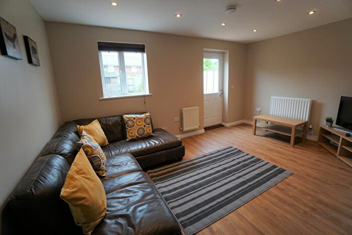 5 Bedroom House To Rent In Cropthorne Road South, Bristol, Avon, BS7