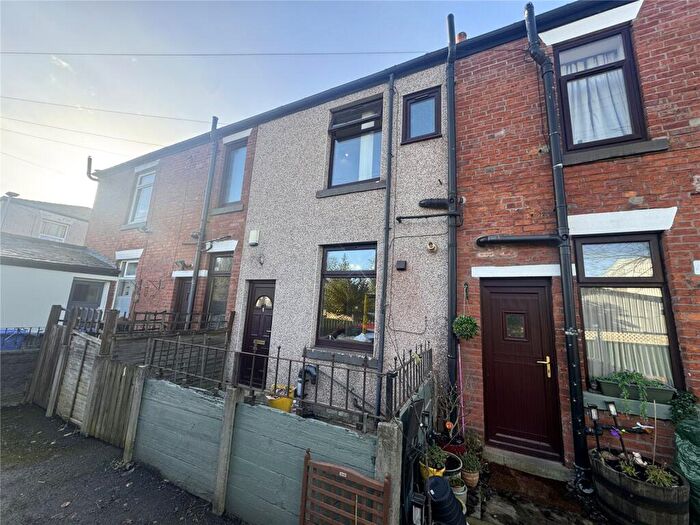 1 Bedroom Terraced House To Rent In Exmouth Place, Rochdale, Greater Manchester, OL16