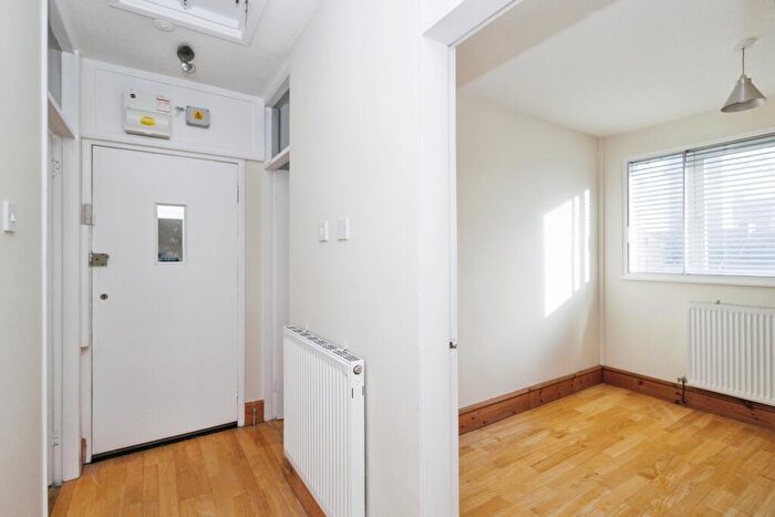 2 Bedroom Flat For Sale In Rosalind Court, Asgard Drive, Salford, Greater Manchester, M5