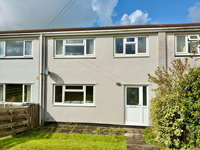 3 Bedroom Terraced House For Sale In Valley View, St Teath, PL30