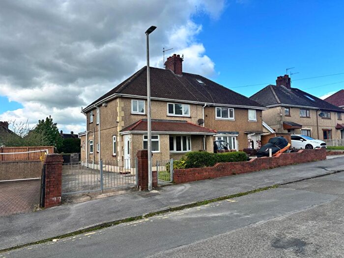 3 Bedroom Semi-detached House For Sale In Heol Hen, Llanelli, SA14