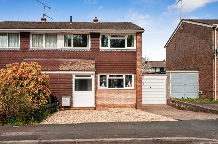 3 Bedroom Semi Detached House For Sale In Eskdale, Thornbury, BS35