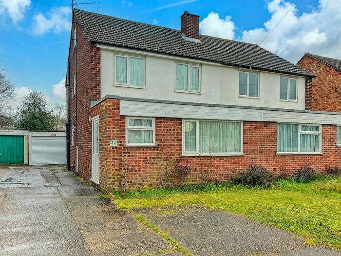 3 Bedroom Semi-Detached House For Sale In Coles Road, Milton, Cambridge, CB24