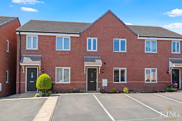 3 Bedroom Terraced House For Sale In Greengage Way, Evesham, WR11