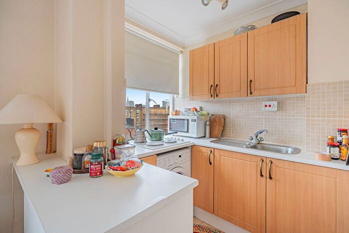 Studio To Rent In Lower Sloane Street, Sloane Square, London, SW1W