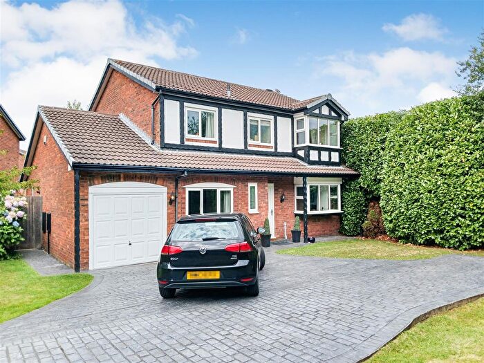 4 Bedroom Detached House For Sale In Penmark Close, Callands, WA5