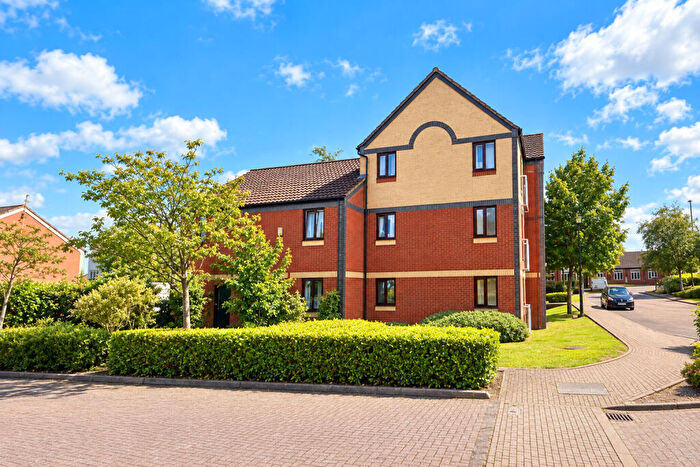 1 Bedroom Flat For Sale In Crates Close, Kingswood, Bristol, BS15