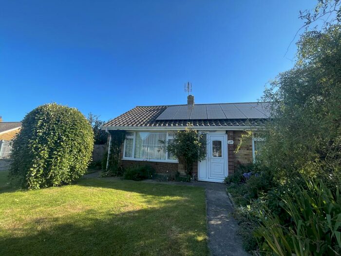 2 Bedroom Bungalow To Rent In Staden Park, Trimingham, Norwich, NR11
