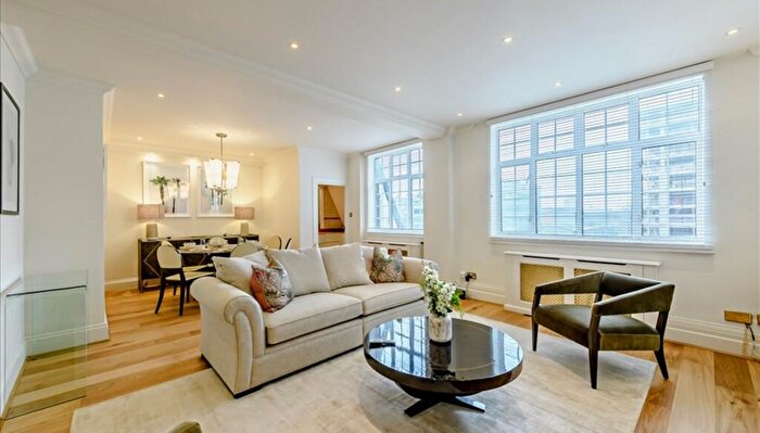 3 Bedroom Flat To Rent In Strathmore Court, Park Road, St Johns Wood, London, NW8