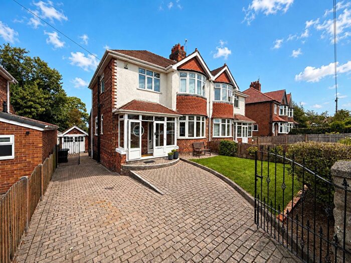 3 Bedroom Semi-Detached House For Sale In Egerton Road, Prenton, CH43