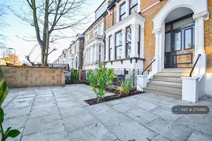 2 Bedroom Flat To Rent In Queens Drive, London, N4