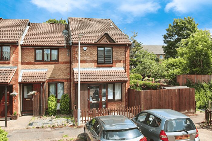 1 Bedroom Terraced House To Rent In Hawthorne Crescent, West Drayton, UB7