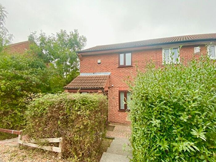 2 Bedroom Semi-Detached House To Rent In Gisburn Close, Heelands, Milton Keynes, MK13