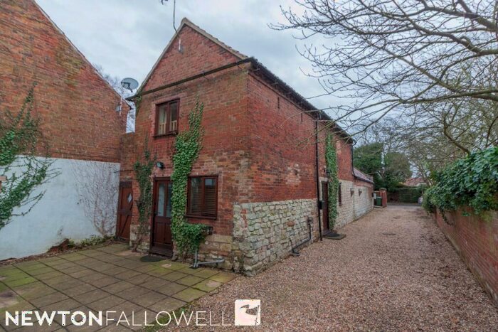 2 Bedroom Detached House To Rent In Town Street, Sutton Cum Lound, DN22