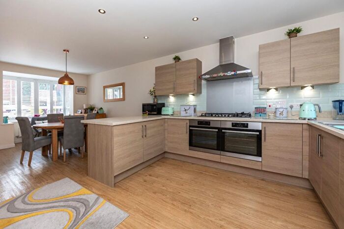 4 Bedroom Detached House For Sale In Pine Way, Willesborough, Ashford, TN24
