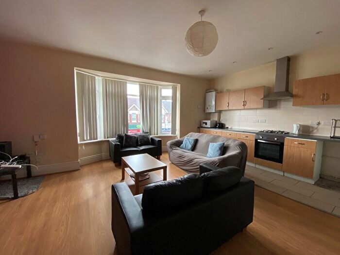 4 Bedroom Flat To Rent In Portswood Road, Southampton, SO17