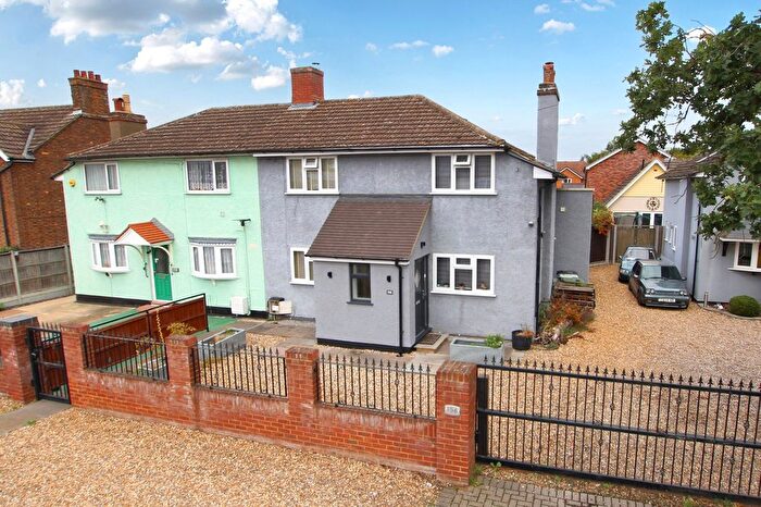 3 Bedroom Semi-Detached House For Sale In St Neots Road, Sandy, Bedfordshire, SG19