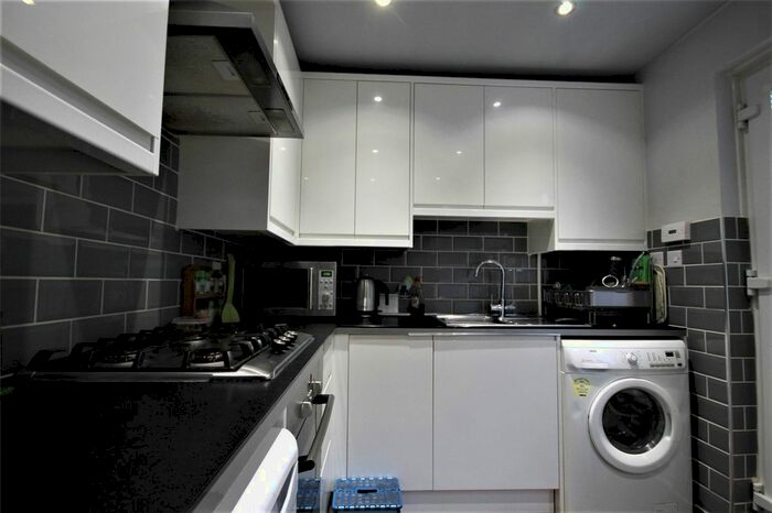 2 Bedroom End Of Terrace House To Rent In Kendal Close, Feltham, TW14