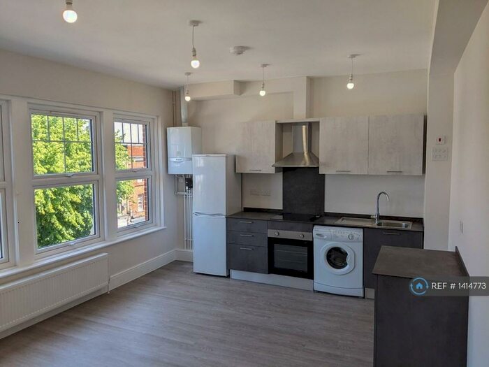 2 Bedroom Flat To Rent In Alexandra Park Road, Muswell Hill, N10