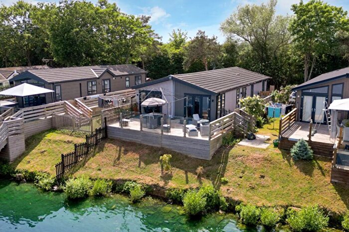 2 Bedroom Lodge For Sale In Barholm Road, Tallington, PE9