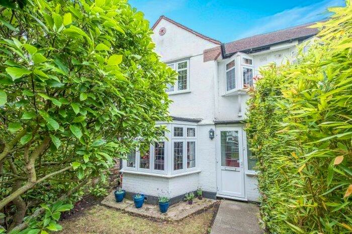 3 Bedroom Property To Rent In Tudor Drive, Kingston Upon Thames, KT2