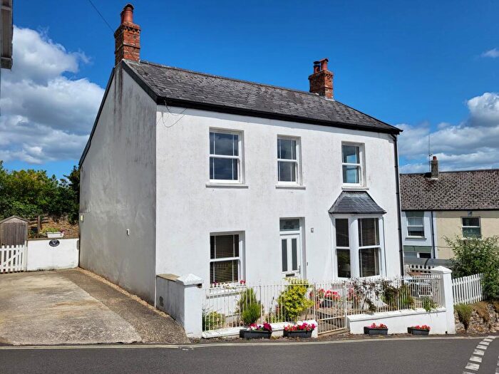 3 Bedroom Detached House For Sale In Old Lyme Hill, Charmouth, Dorset, DT6