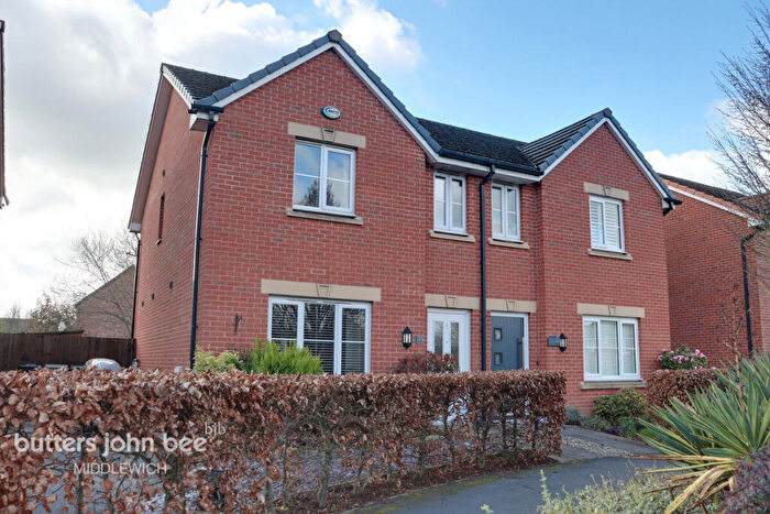 3 Bedroom Semi Detached House For Sale In Gloucester Avenue, Middlewich, CW10