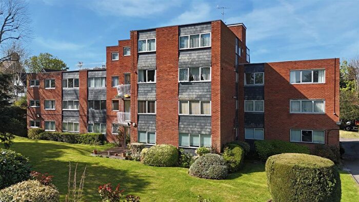 2 Bedroom Flat For Sale In Roxborough Park, Harrow, HA1