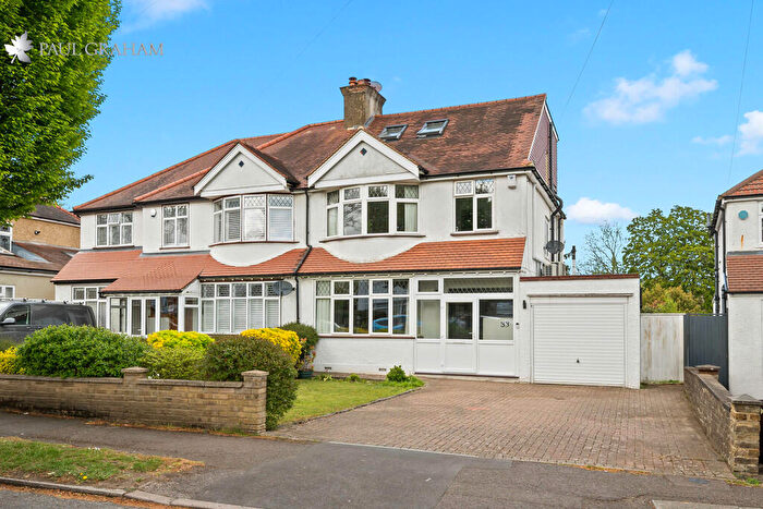 4 Bedroom Semi Detached House For Sale In Waterer Rise, South Wallington, SM6