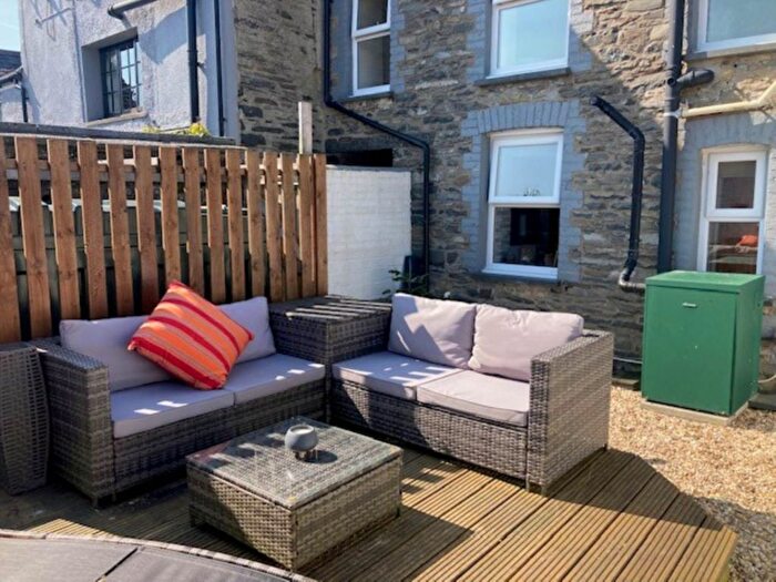 3 Bedroom Terraced House For Sale In Chapel Street, Tregaron, SY25