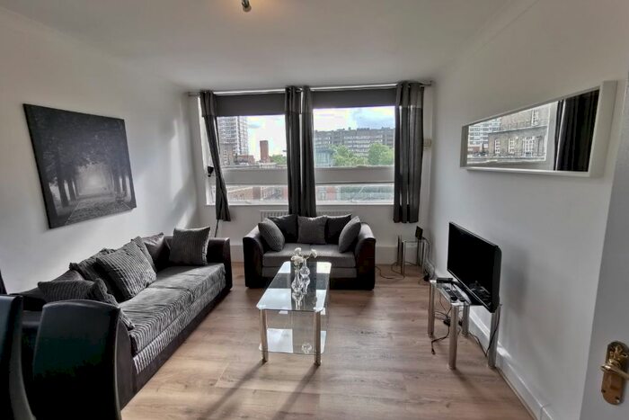 2 Bedroom Flat To Rent In Harrowby Street, Marylebone, London, W1H