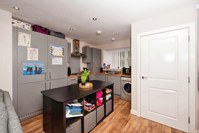 3 Bedroom Semi-Detached House For Sale In Warrington Road, Widnes, Cheshire, WA8