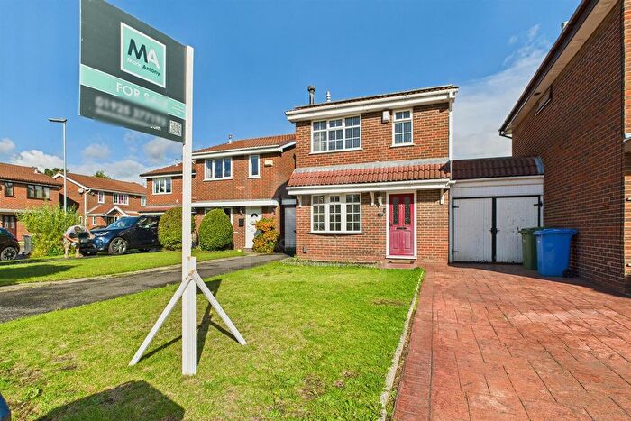 3 Bedroom Detached House For Sale In Vincent Close, Old Hall, Warrington, WA5