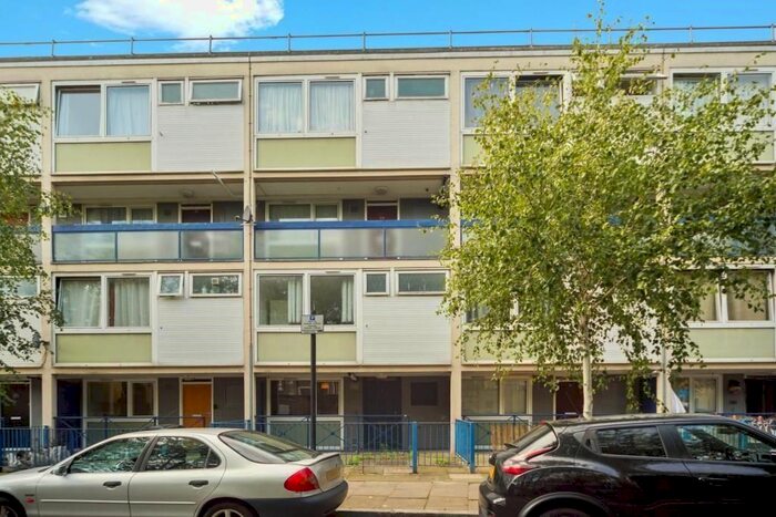 4 Bedroom Property To Rent In Bemerton Estate, London, N1