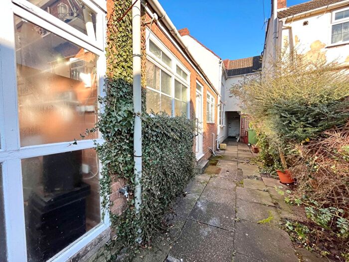3 Bedroom Terraced House For Sale In High Street, Quarry Bank, Brierley Hill., DY5