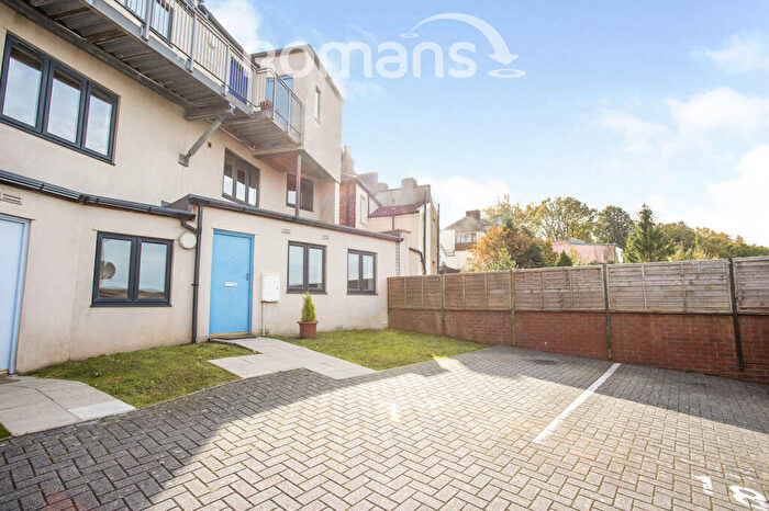 1 Bedroom Flat To Rent In Clifton View, - Bedminster Down Road, Bristol, BS13