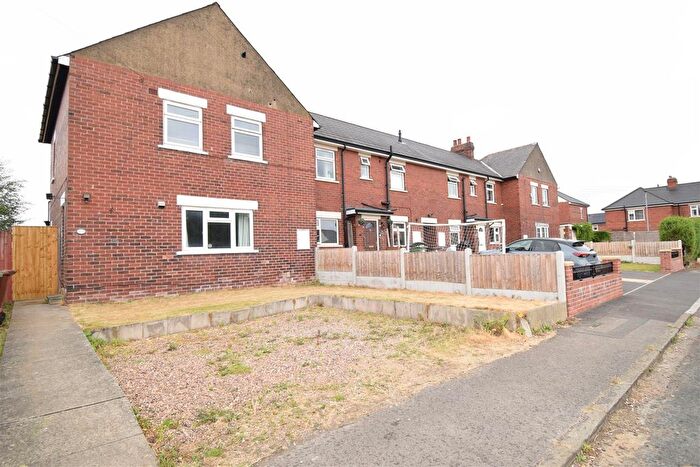 3 Bedroom End Terrace House To Rent In Harewood View, Pontefract, WF8
