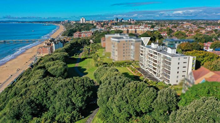 3 Bedroom Apartment To Rent In Boscombe Cliff Road, Bournemouth, BH5
