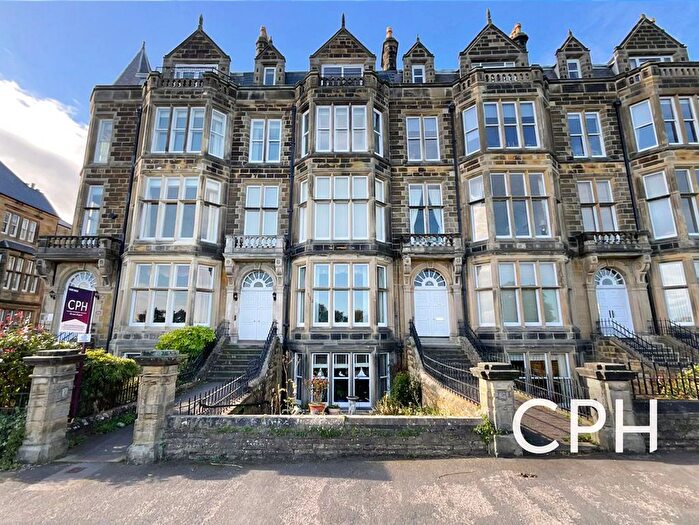 2 Bedroom Flat For Sale In Esplanade, Scarborough, YO11